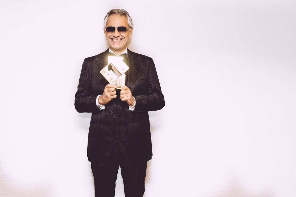 Andrea Bocelli Lands His First Ever UK  No.1 Album with ‘Si’